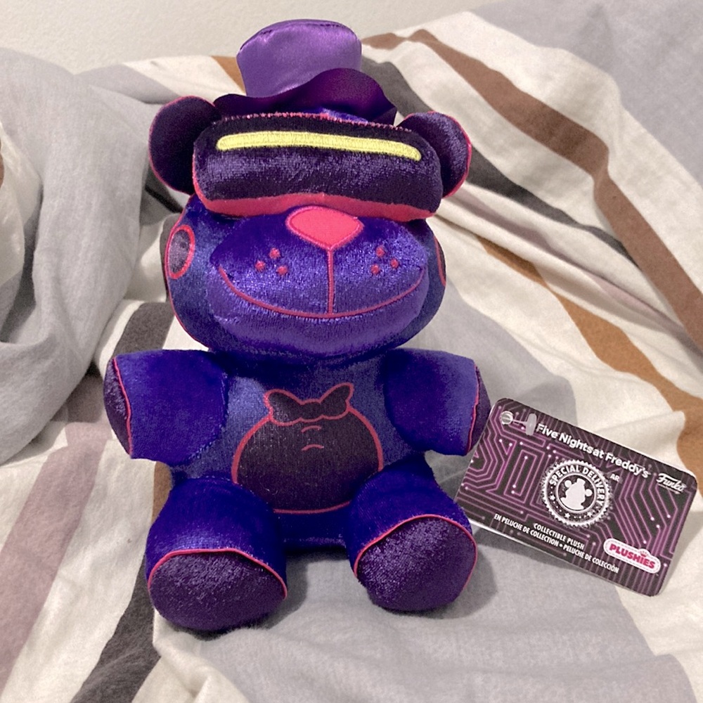 (VR FREDDY) Five Nights At Freddy’s Special Delivery Plushie